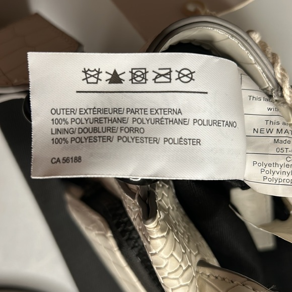 Kendall & Kylie Small Crossbody Purse White NWT - Picture 16 of 16